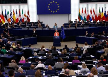 البرلمان الأوروبي يندد بتدهور حقوق الإنسان في الجزائر
