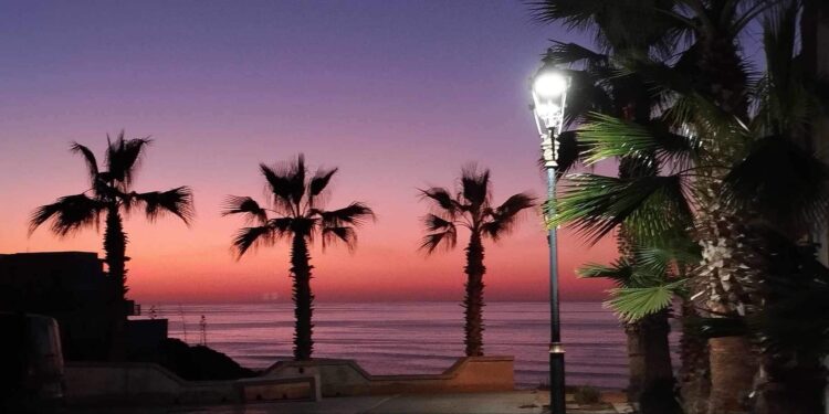 سيدي إفني، لؤلؤة الأطلس