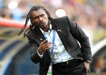 الاتحاد الليبي يقترب من التعاقد مع السنغالي أليو سيسيه لقيادة المنتخب