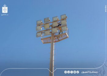 العيون:تحسين الإنارة بملاعب القرب لتعزيز جودة المرافق الرياضية