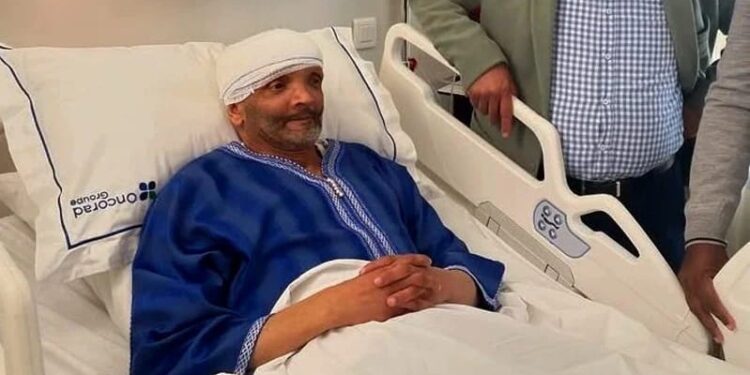 ما حقيقة الصورة المتداولة لمرض الفنان جواد السايح؟