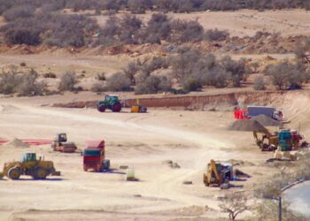 إطلاق أشغال بناء أربعة ملاعب بمعايير الفيفا وأكاديمية رياضية بمنطقة تغازوت استعدادًا لـ “كان 2025″ و”مونديال 2030”