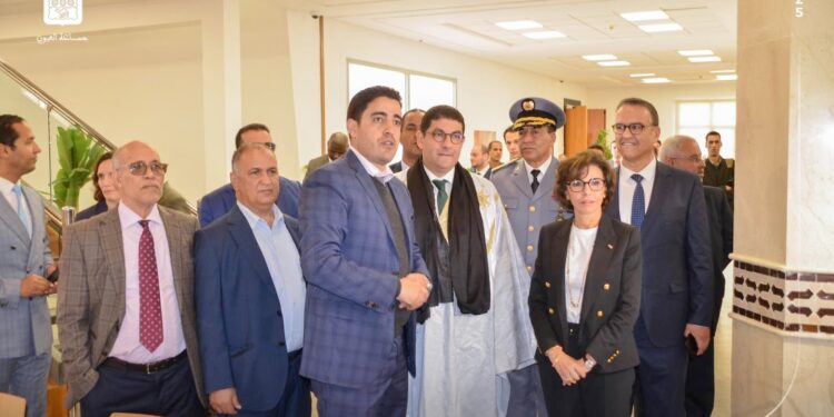 بنسعيد ونظيرته الفرنسية رشيدة ذاتي في زيارة للأقاليم الجنوبية للمملكة