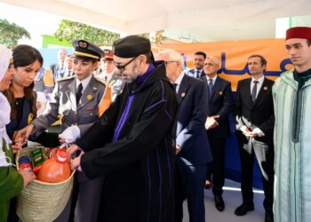 جلالة الملك يعطي بسلا انطلاقة العملية الوطنية “رمضان 1447” التي سيستفيد منها أزيد من 4,3 ملايين شخص