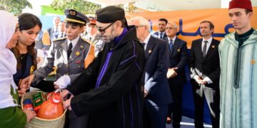 جلالة الملك يعطي بسلا انطلاقة العملية الوطنية “رمضان 1447” التي سيستفيد منها أزيد من 4,3 ملايين شخص