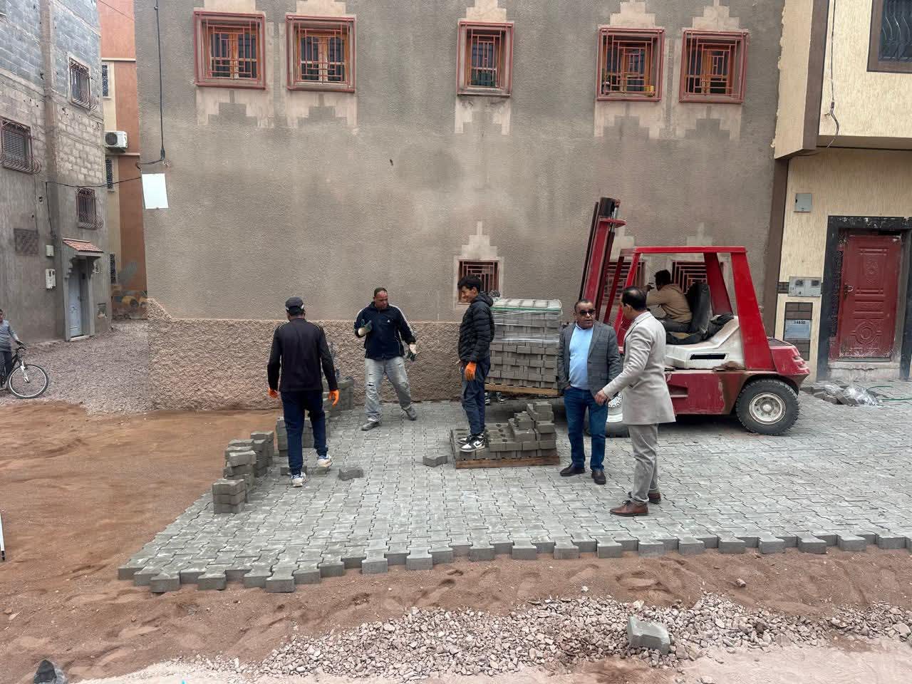 تبليط الأزقة بجماعة ترميكت.. تقدم في الأشغال ومراحل جديدة في الطريق